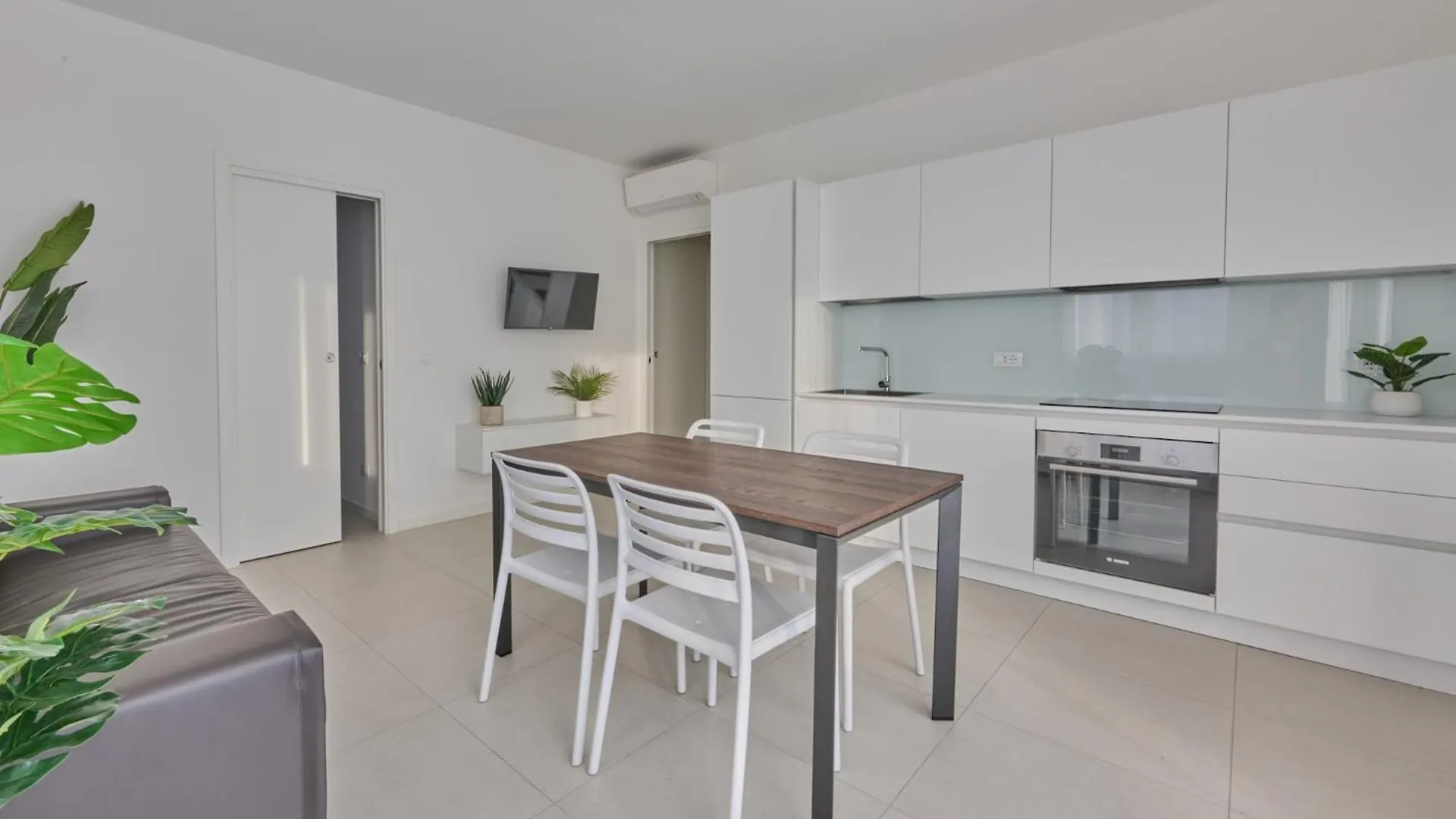 לידו די ג'סולו L14 Apartments